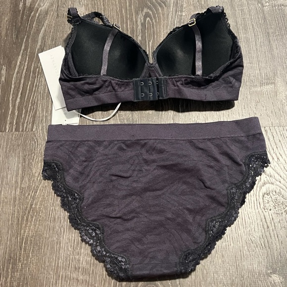 Stella McCartney***Seamless Padded Bra + Underwear SET****$329 - Picture 4 of 4